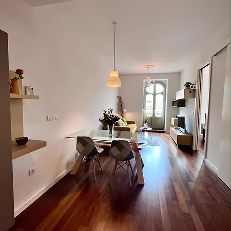 Appartamento Homely Felix Saenz Deluxe