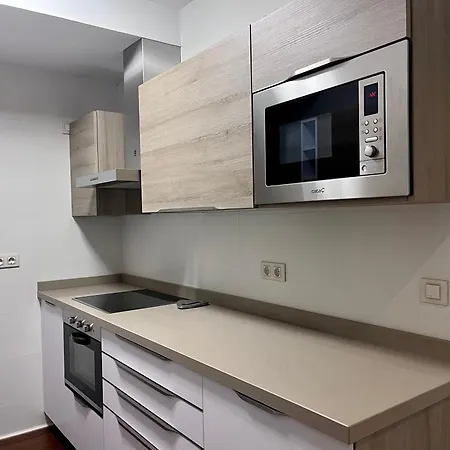Homely Felix Saenz Deluxe Apartamento